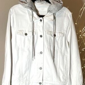 BLANK NYC XS  White denim jacket with snap-in grey hoodie. Excellent condition.